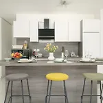 Iris Apartment