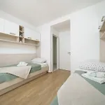 Apartment Iris *